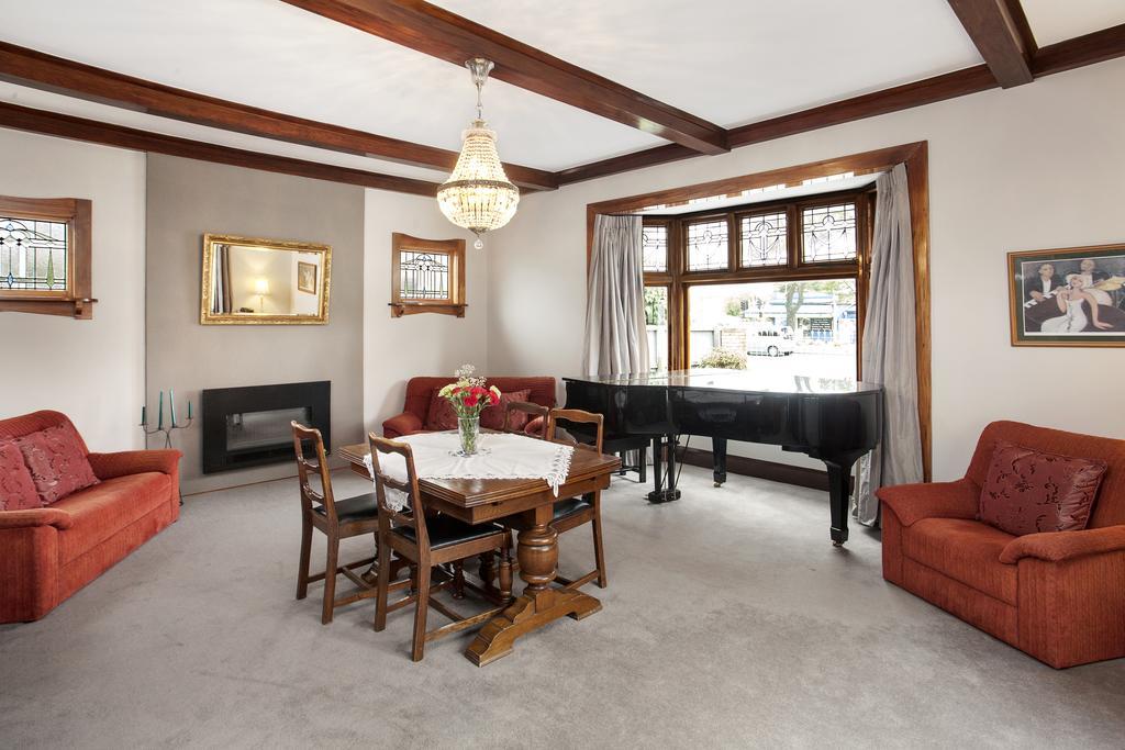 Homelea Bed And Breakfast Christchurch Exterior photo