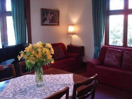 Homelea Bed And Breakfast Christchurch Exterior photo
